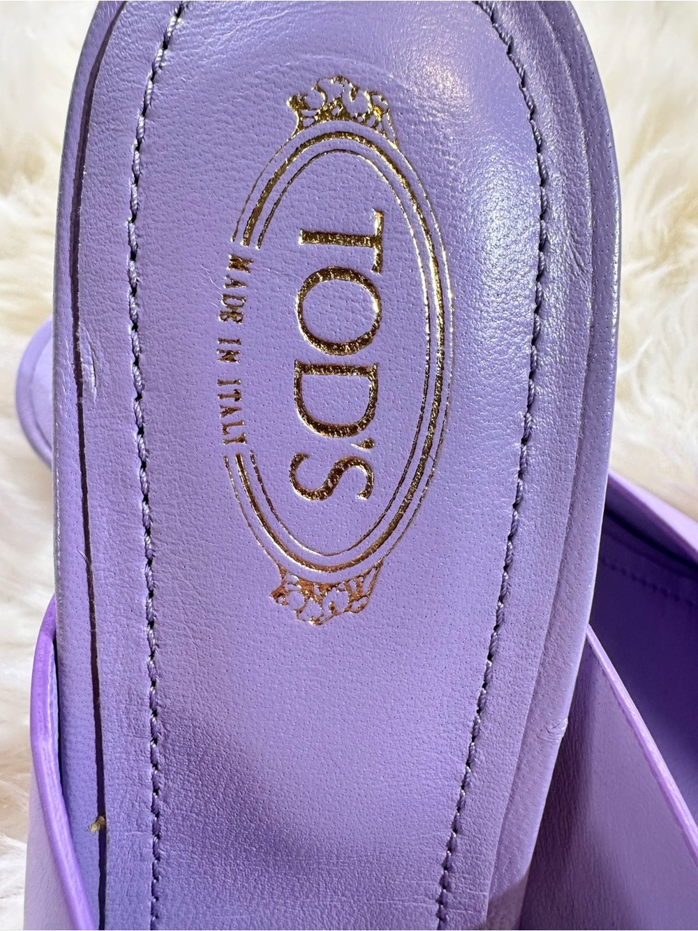 TOD’S Lavender Leather Mule Sandals with Sculptural Plexi Heel - Picture 9 of 15